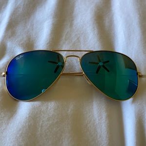 Ray-Ban aviators with blue lens